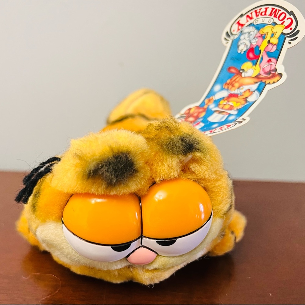 Vintage Garfield Plush - Garfield Mini #03-6700 - 1981 Dakin . RARE !